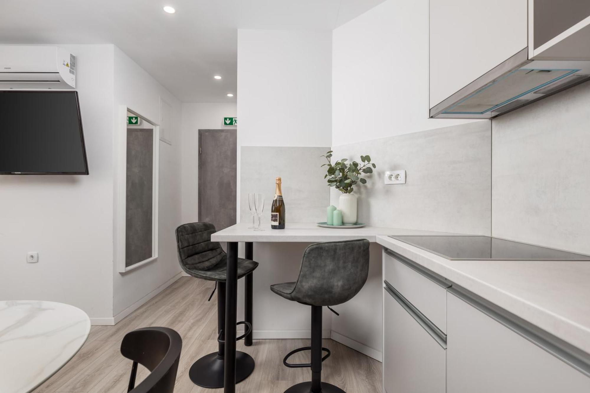 Apartments Penkala Rijeka Exterior photo
