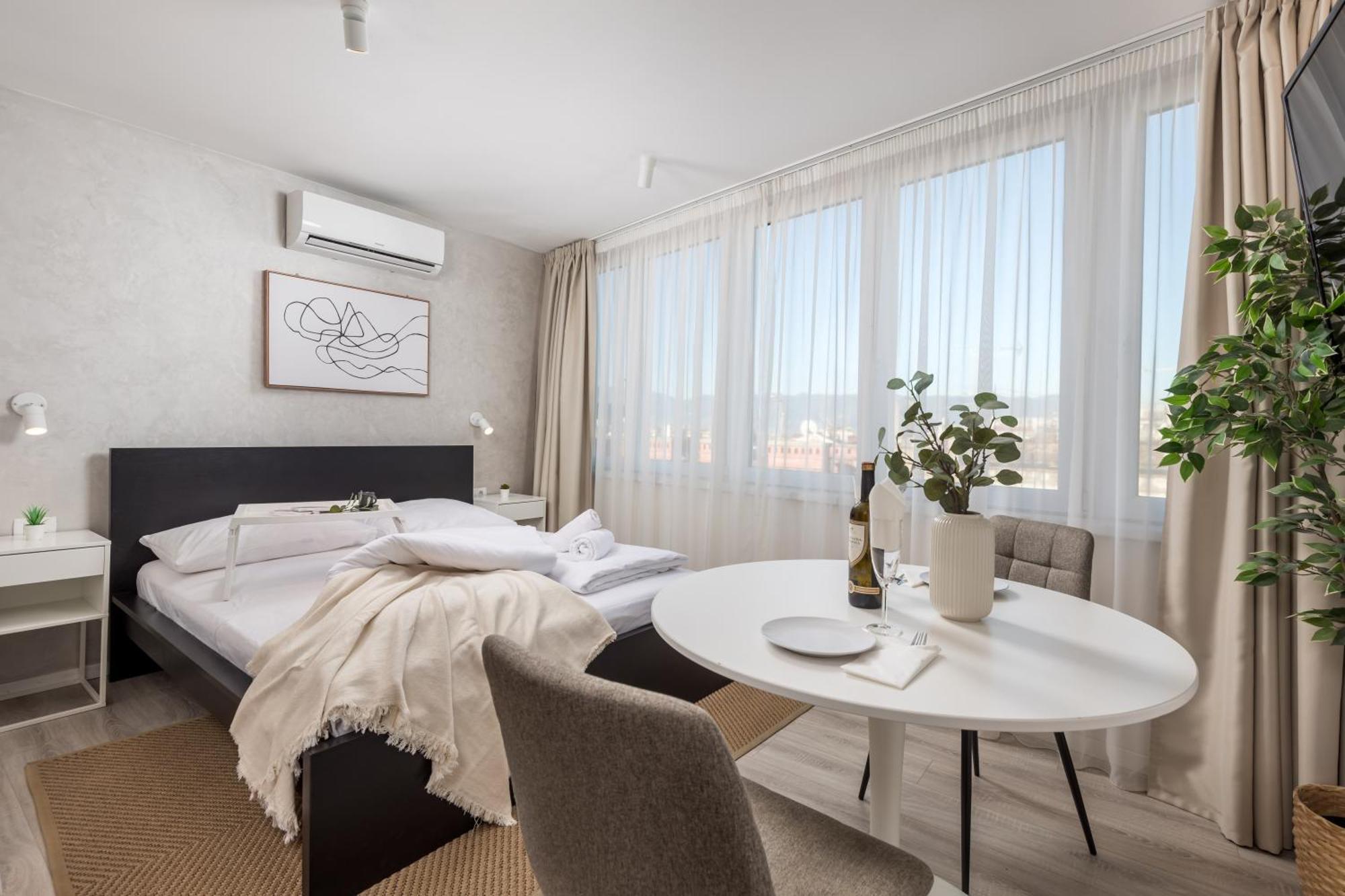 Apartments Penkala Rijeka Exterior photo