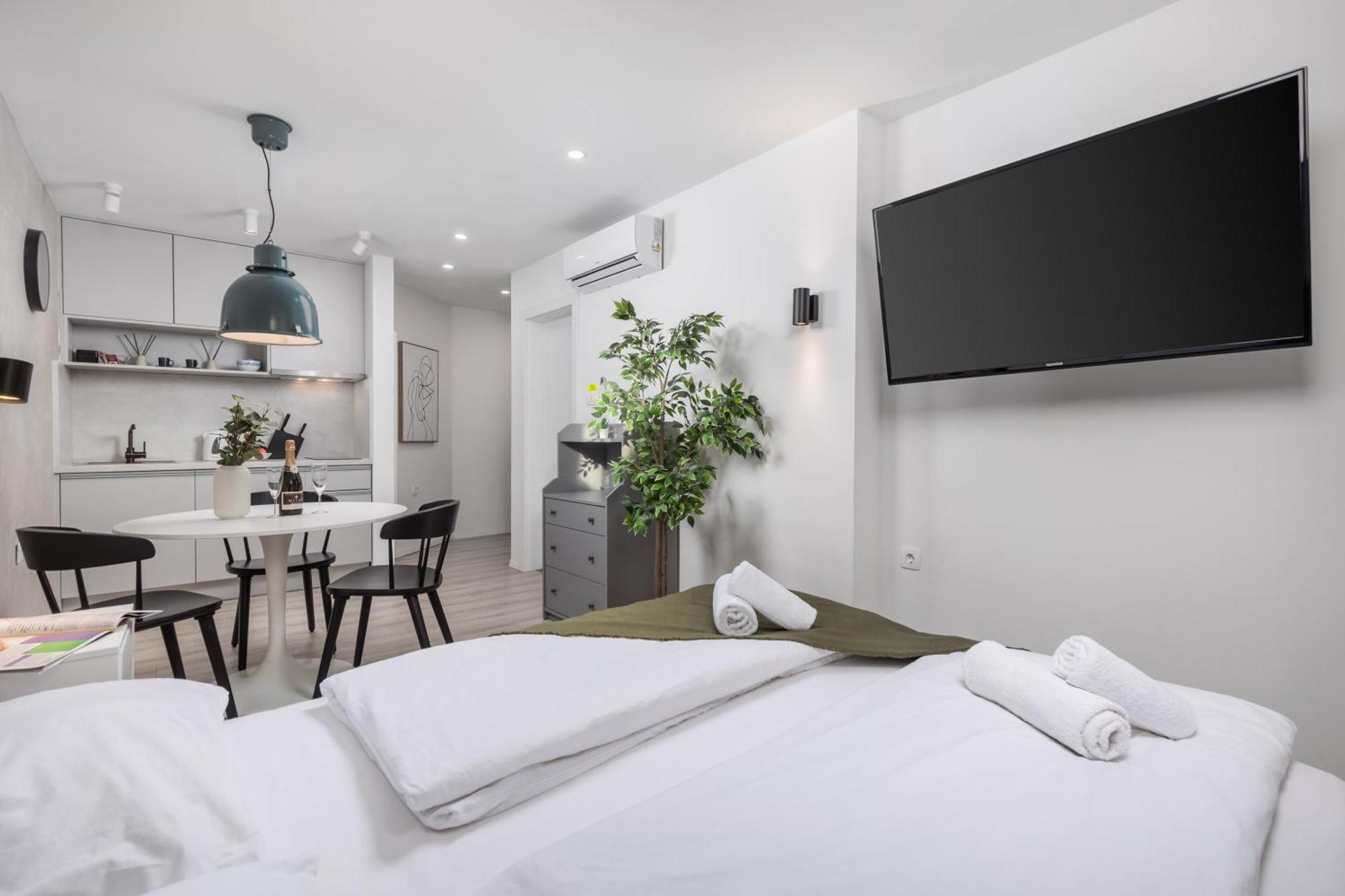 Apartments Penkala Rijeka Exterior photo